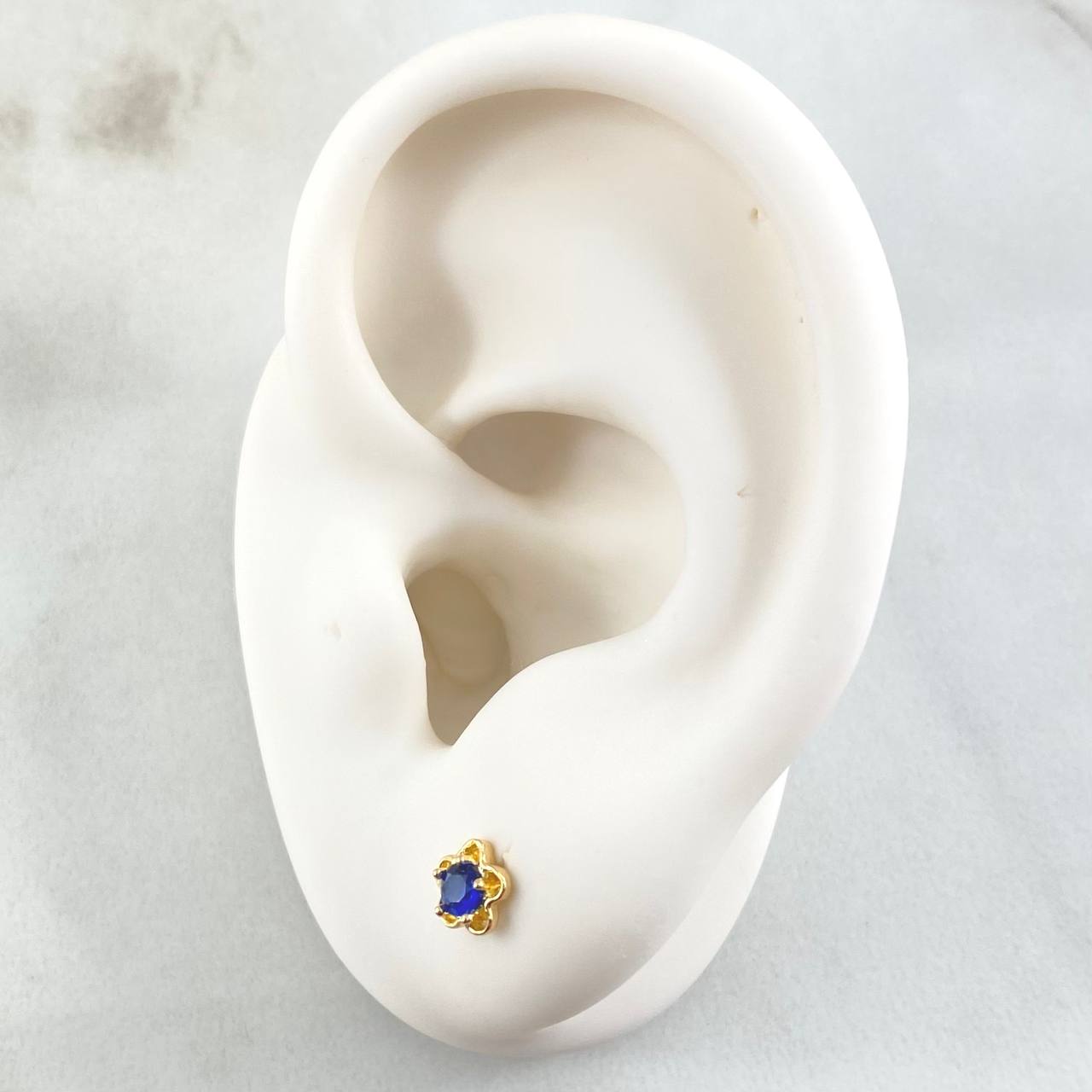 Flower Stud Earrings 0.9gr / 18K Gold ©