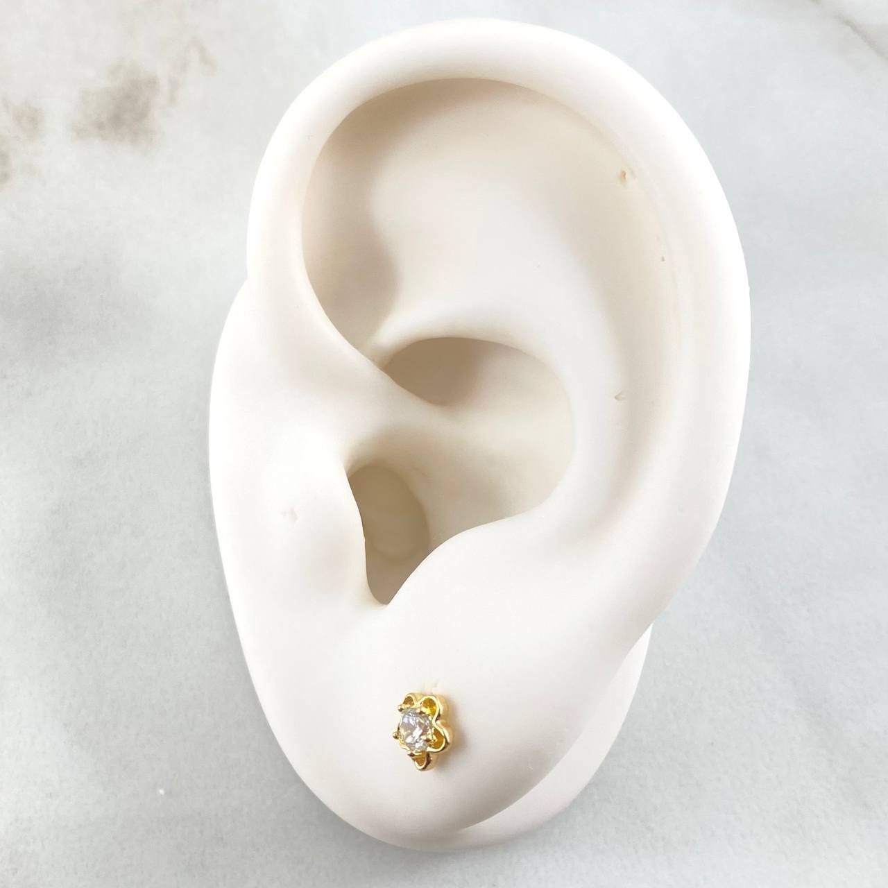 Stud Earrings Flower 0.9gr / 18K Yellow Gold ©