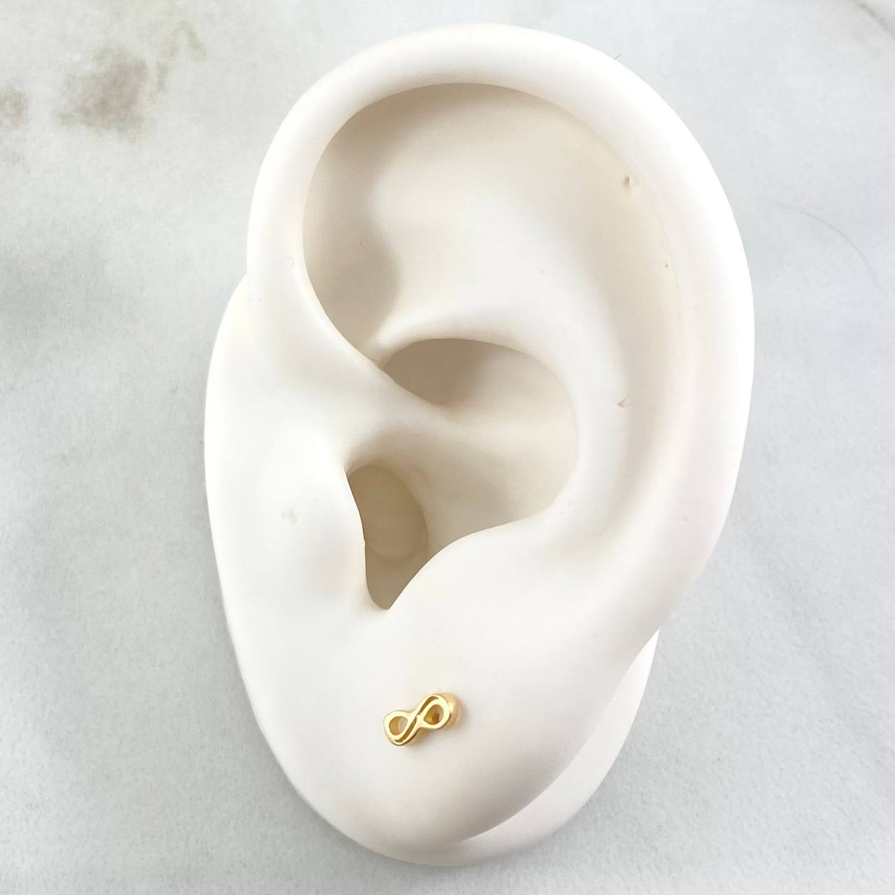 Infinity Stud Earrings 0.55gr / 18K Gold*