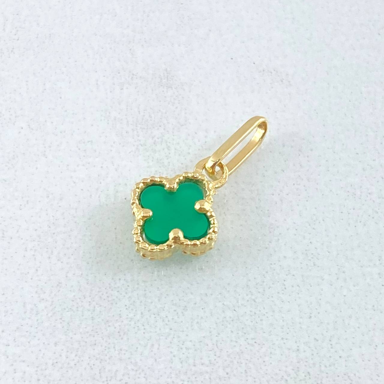 Clover Pendant 0.6gr / 1.5cm / Nac.Esp. 18K Gold ©