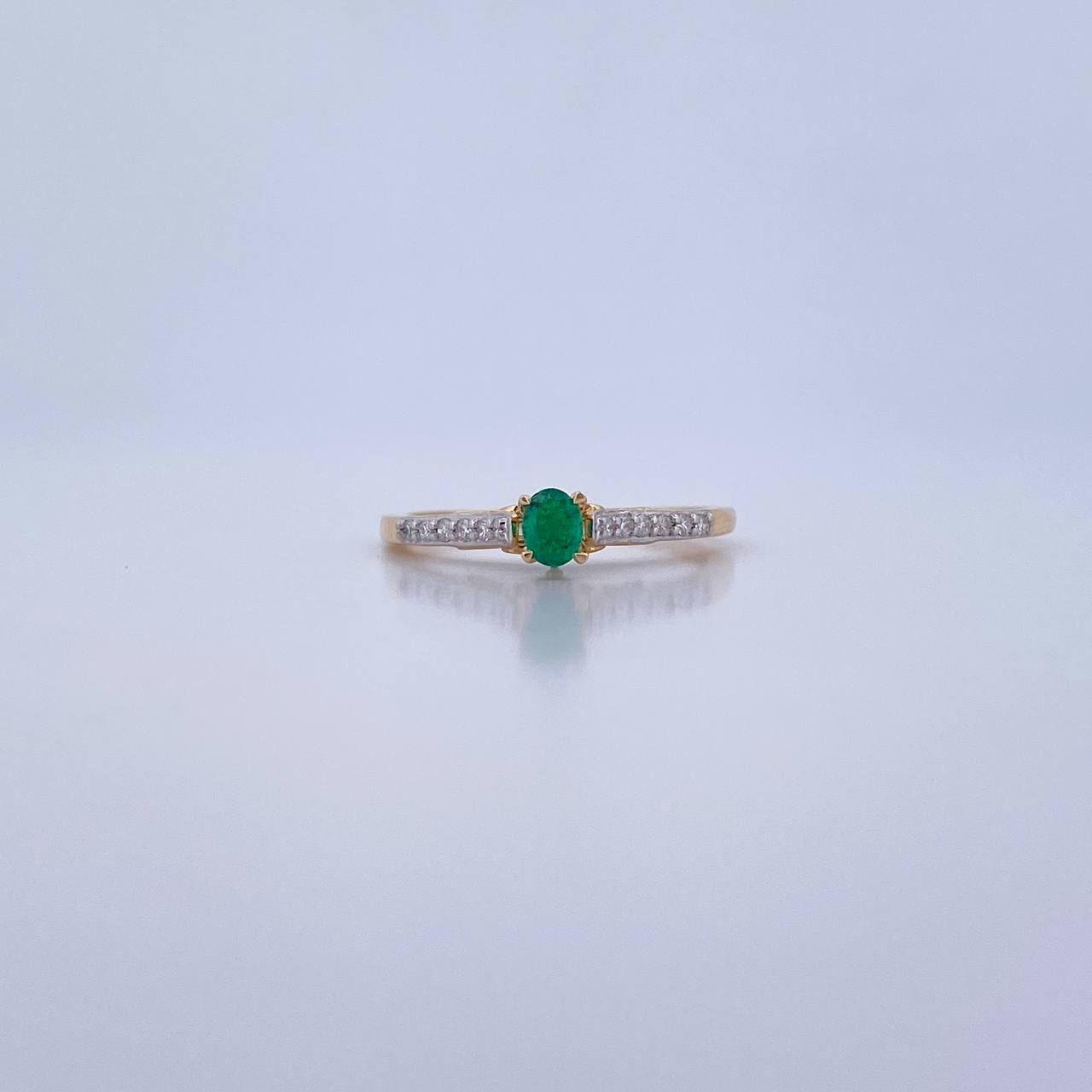 Solitaire Ring Churumbela 1.9gr / Size 6 3/4 / Emeralds 14 Pts Diamonds 11 Pts Two Yellows White Gold 18K (Jewelry) &