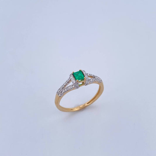 Bridge Ring 2.6gr / T6 3/4 / Emeralds 17 Pts Diamonds 15 Pts 18K Yellow Gold (Jewel) &