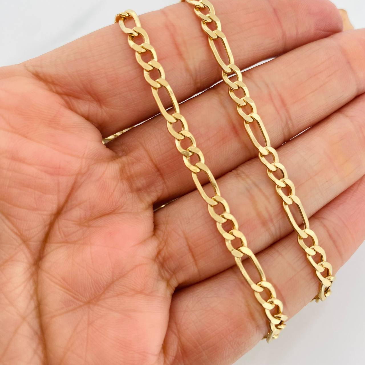 Figaro Chain 9g / 24 in / 4.1mm 18K Yellow Gold