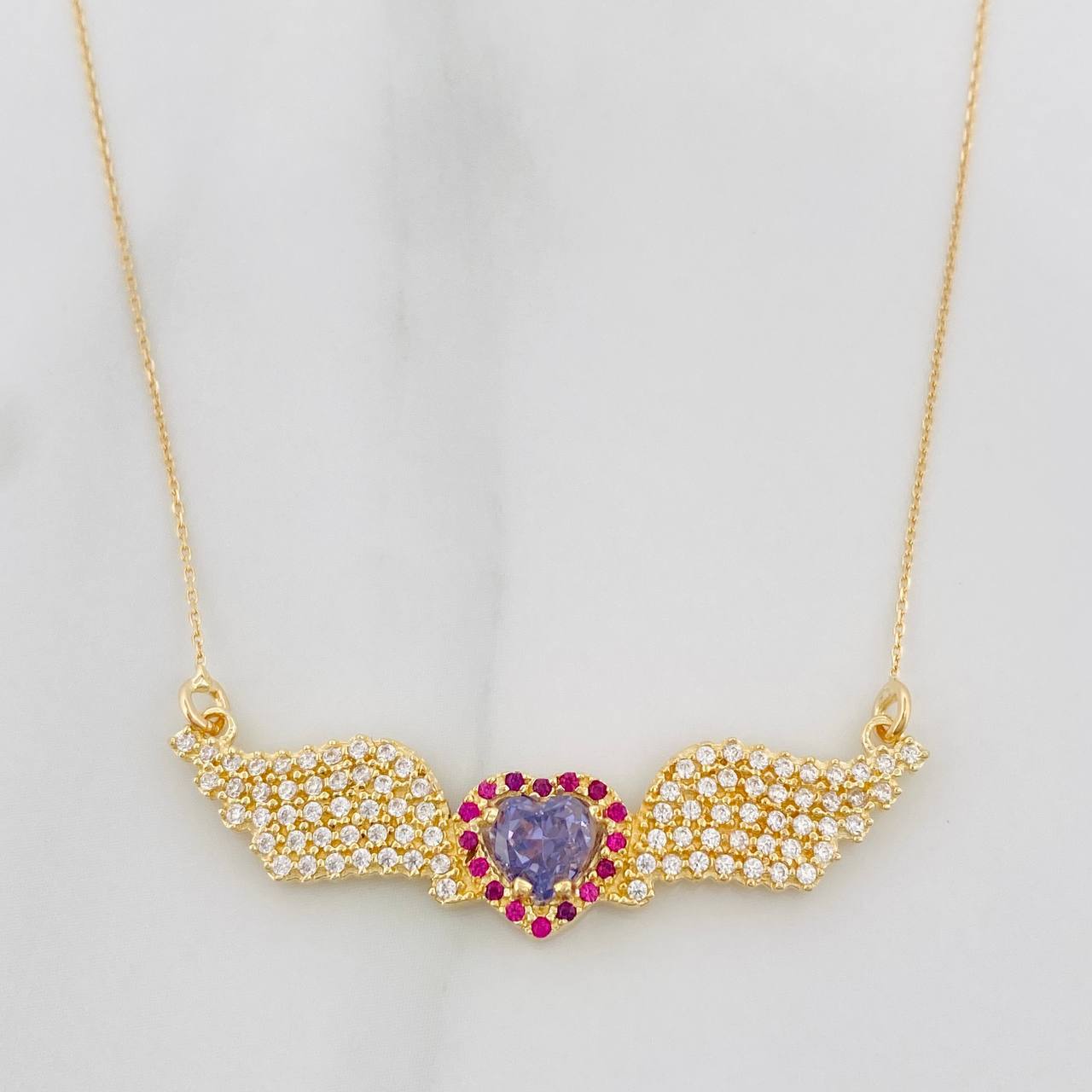 Cadena Aro Seguido Corazón Alas 4.05g / 22 in / 0.4mm Oro Amarillo 18K