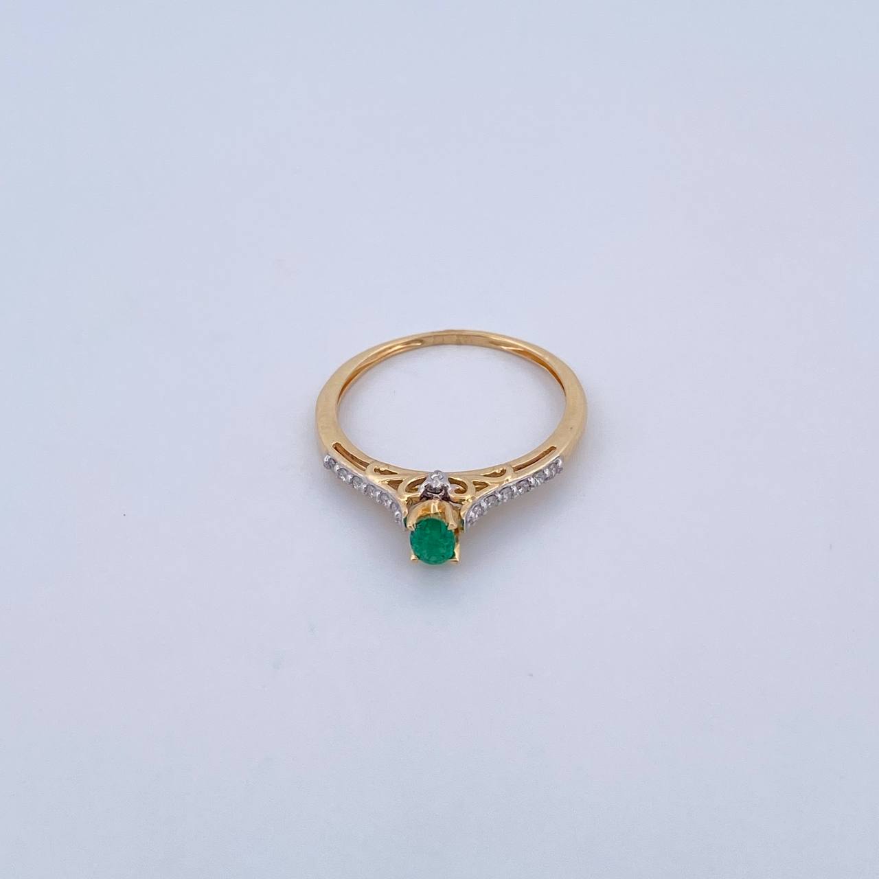 Solitaire Ring Churumbela 1.9gr / Size 6 3/4 / Emeralds 14 Pts Diamonds 11 Pts Two Yellows White Gold 18K (Jewelry) &