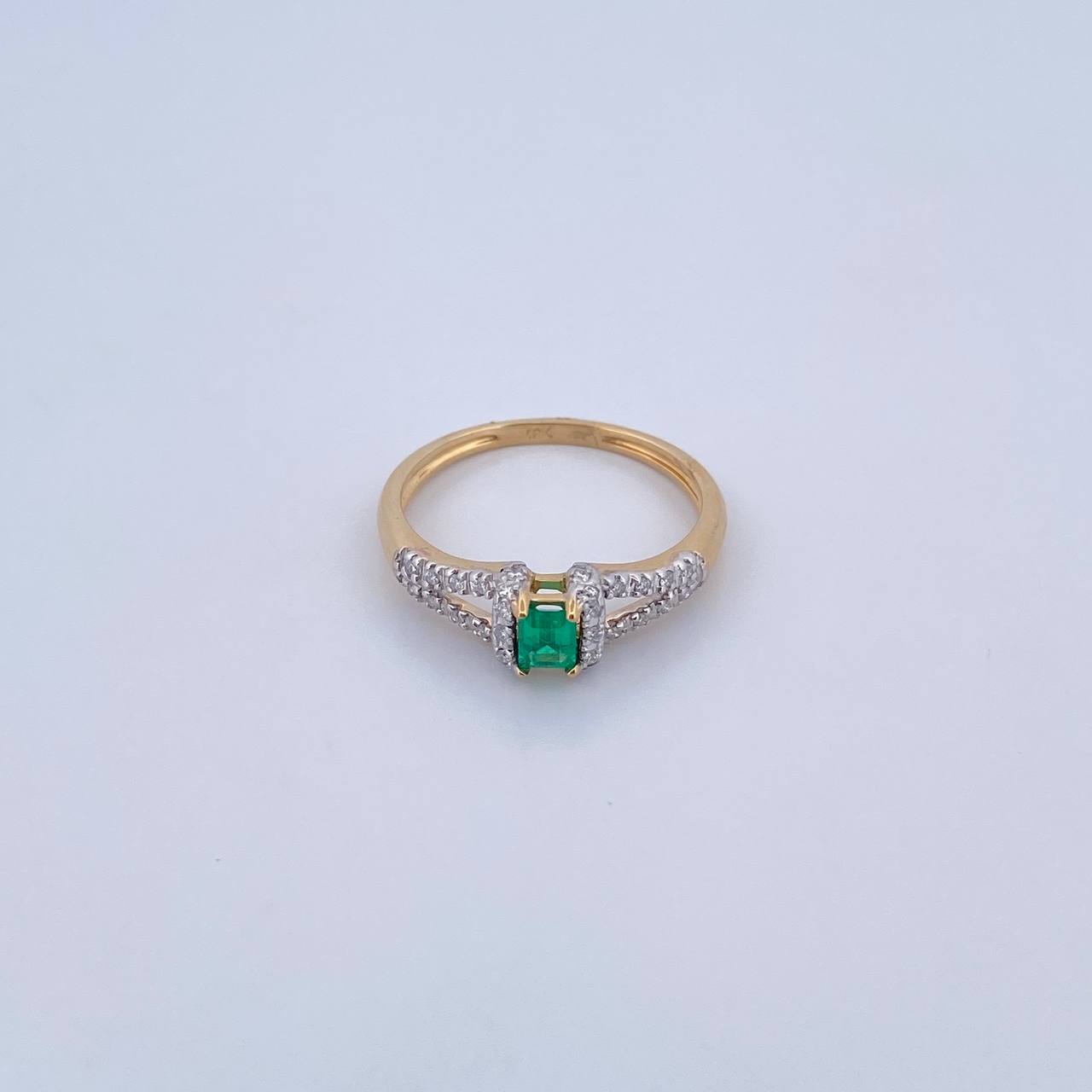 Bridge Ring 2.6gr / T6 3/4 / Emeralds 17 Pts Diamonds 15 Pts 18K Yellow Gold (Jewel) &
