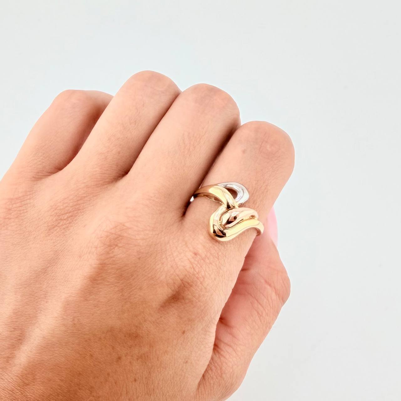 Abstract Ring 2.7 g / T8 1/2 Three Golds 18K