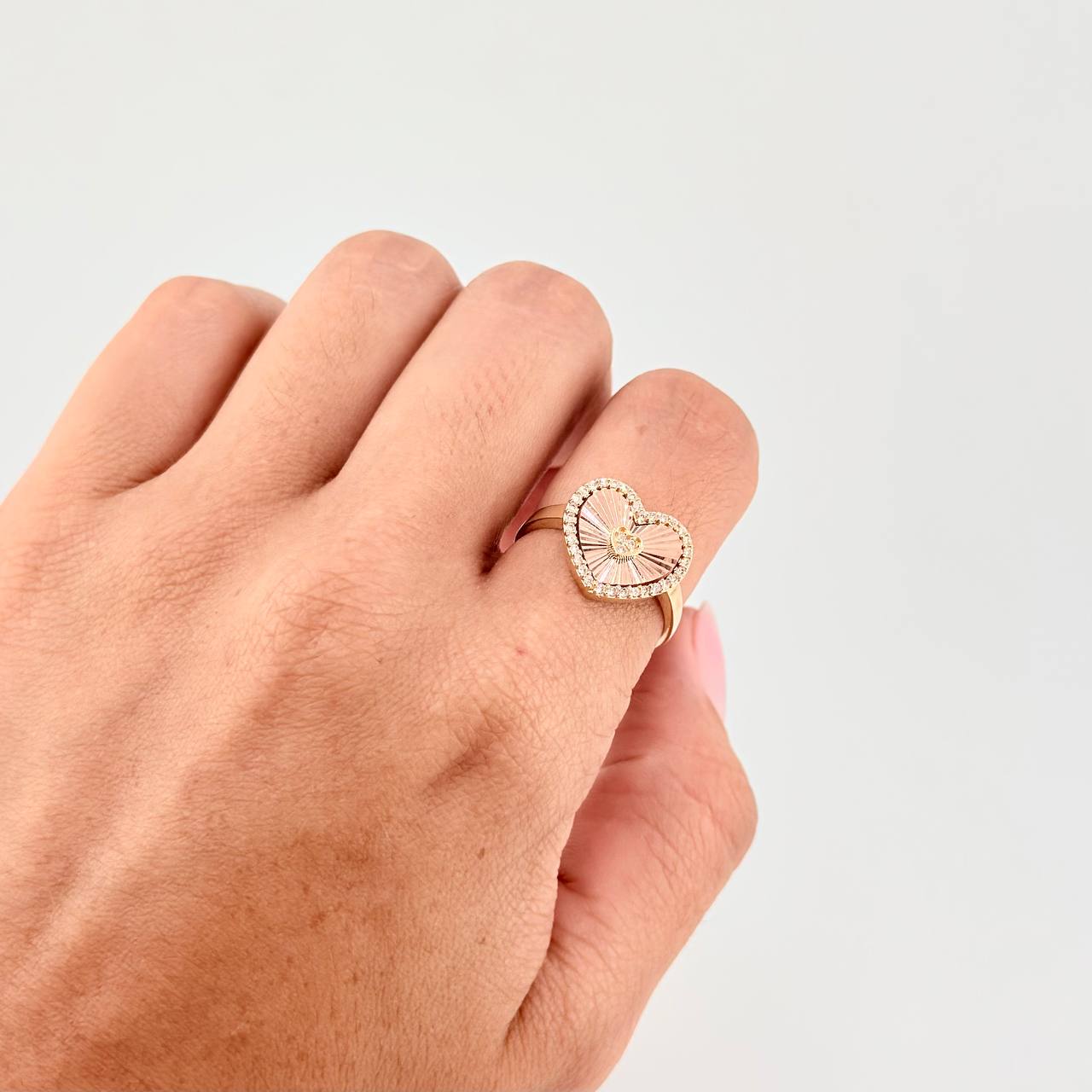 Anillo Corazón Diamantado Con Marco 2.85 g / T7 1/4 Dos Oros Amarillo Rosa 18K