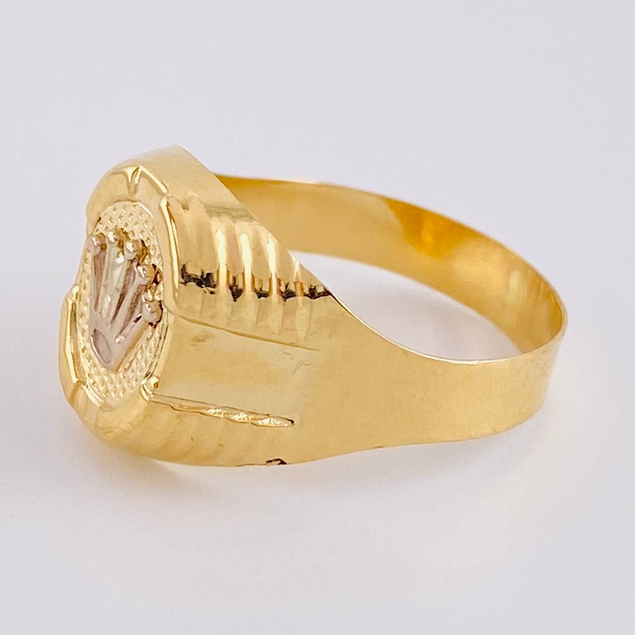 Oval Crown Signet Ring With Frame 3.7 g / T10 1/2 Two-Tone Yellow White Gold 18K