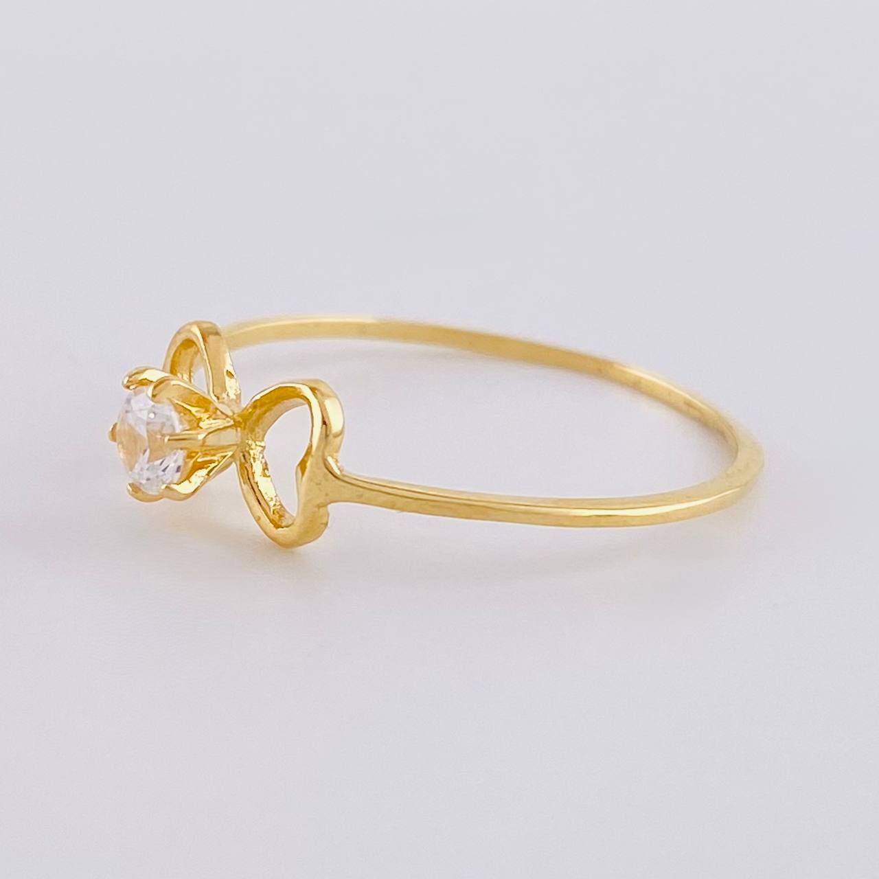 Anillo Moño Chispa 1.05 g / T8 Oro Amarillo 18K
