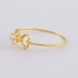 Anillo Moño Chispa 1.05 g / T8 1/4 Oro Amarillo 18K