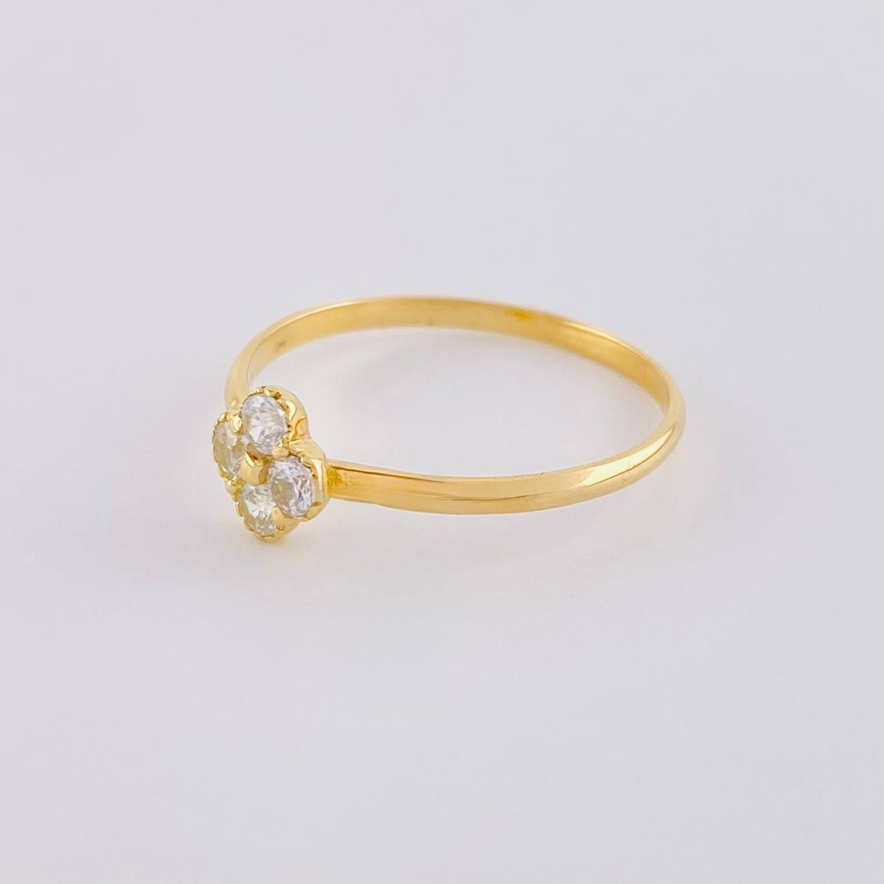 Anillo Trébol Cuatro Hojas 1.5 g / T8 1/4 Oro Amarillo 18K