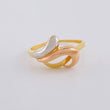 Anillo Olas Abstractas 2.3 g / T8 1/4 Tres Oros 18K