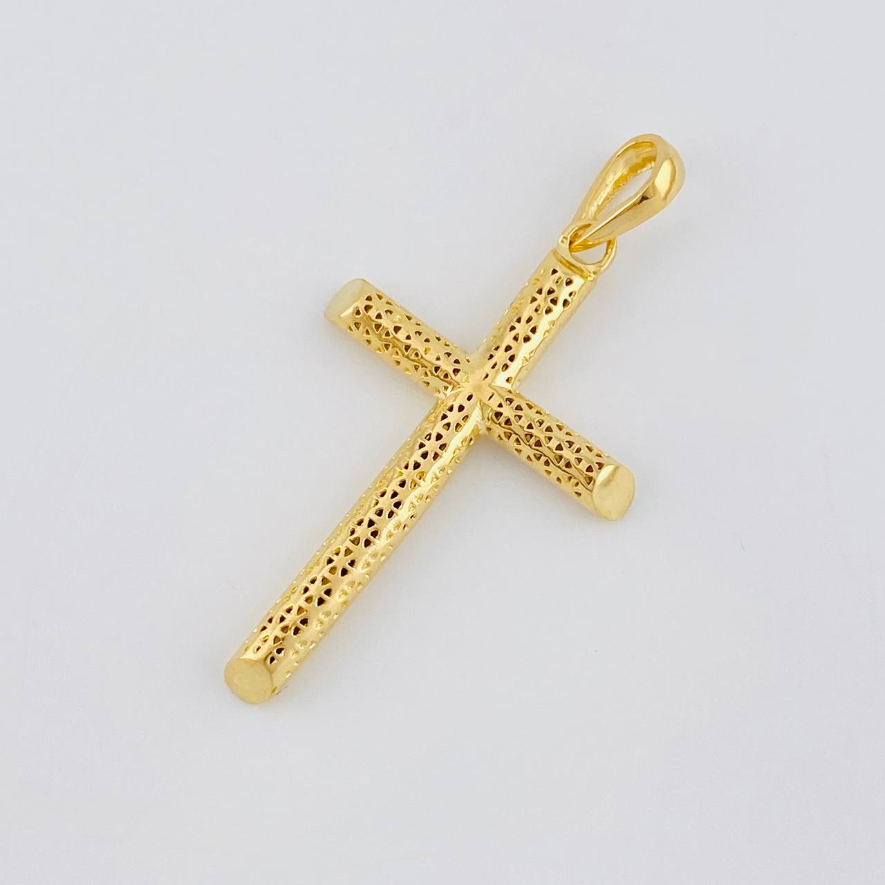 Pendant Cross Filigree 2.65 g / 1 1/2 in 18K Yellow Gold