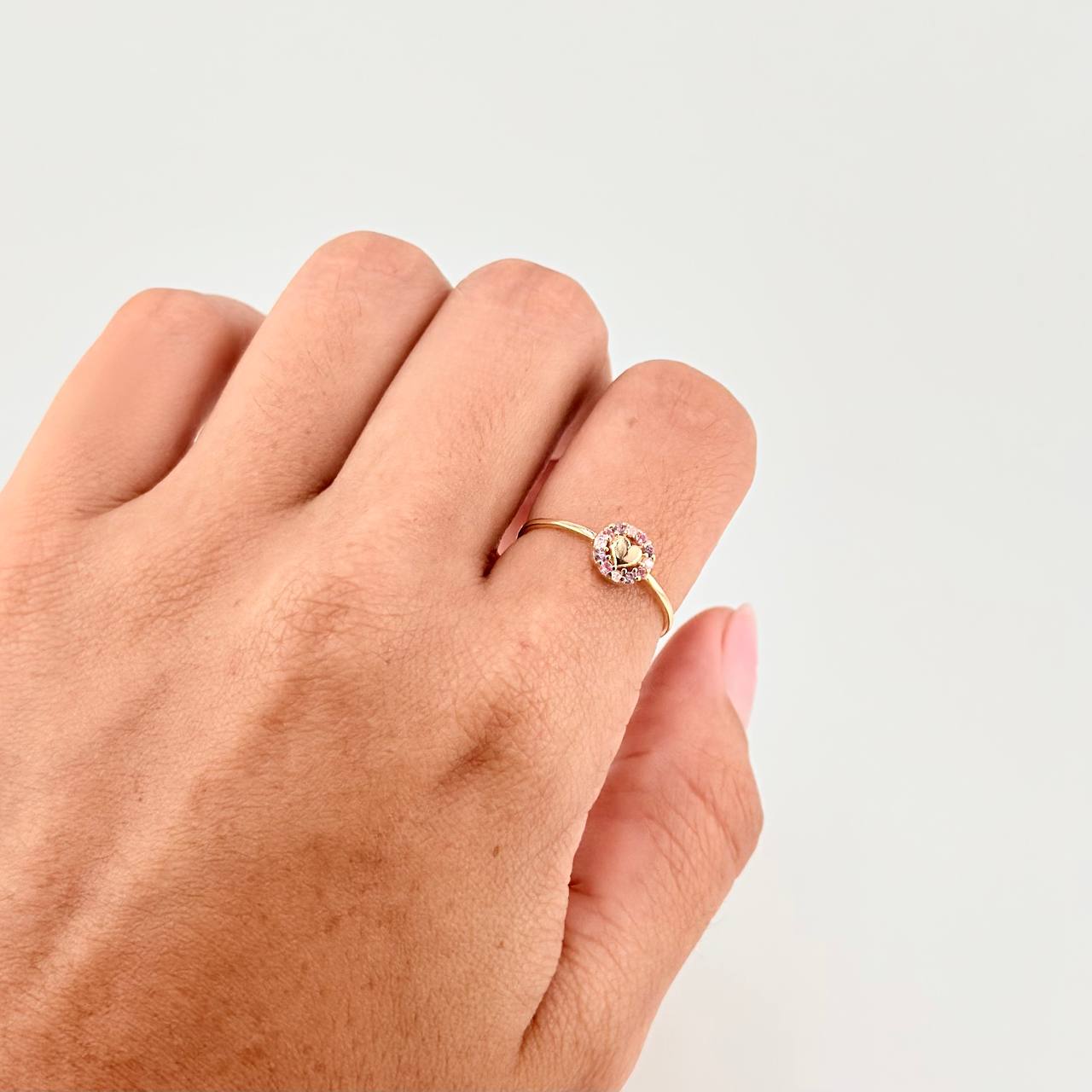 Circle Heart Ring 0.85 g / T6 3/4 18K Yellow Gold