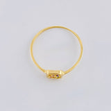 Triqui Frame Ring 0.9 g / T7 1/2 Yellow Gold 18K