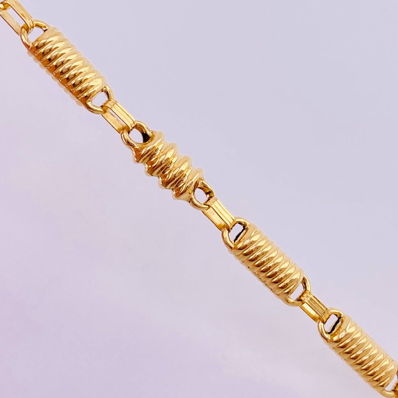 Pulso Rustico Rayado 6gr / 7 1/4 in / 5mm Oro Amarillo 18K ©