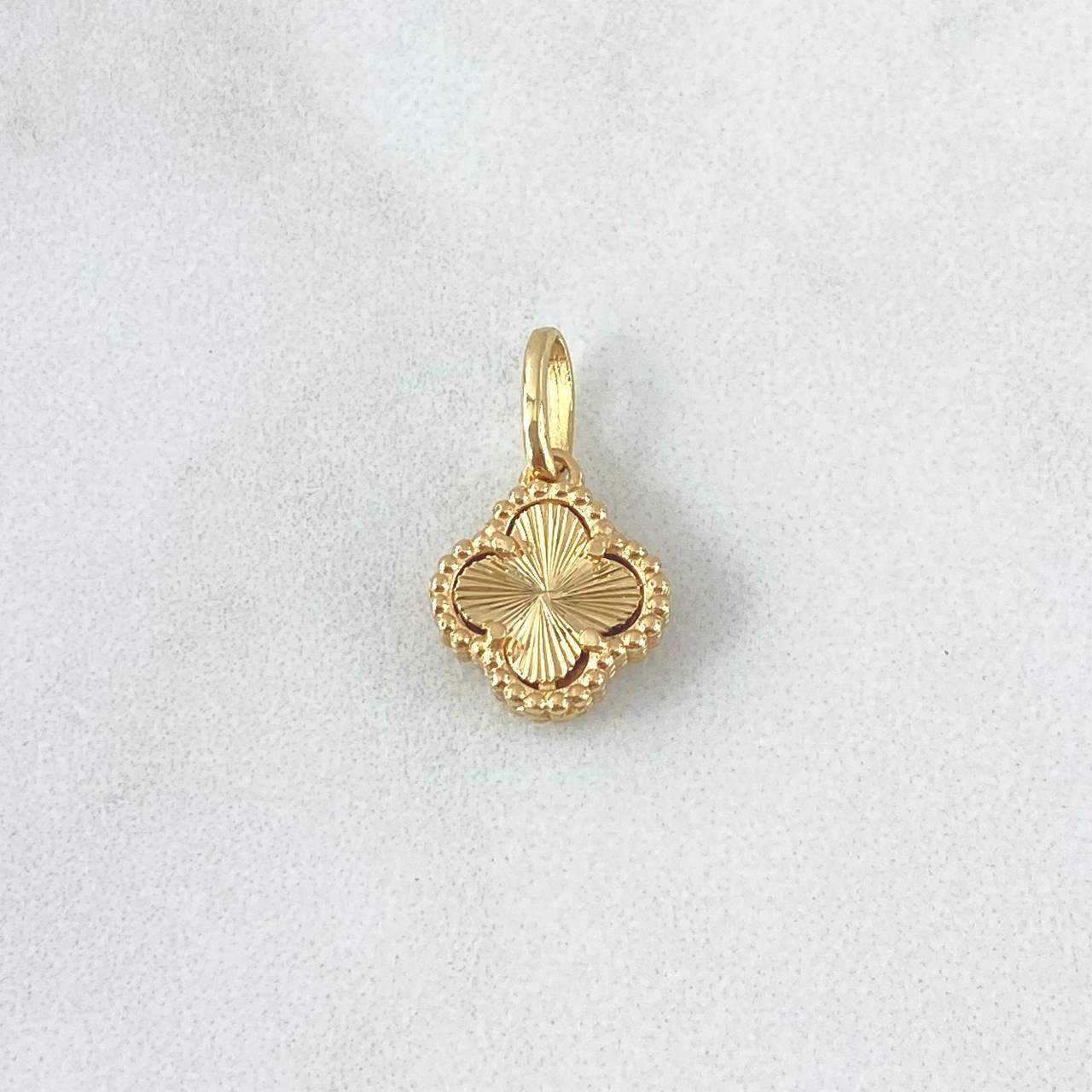 Dije Trébol VCyA 1.4gr / 1.8cm / 10mm Diamantado Punteado Oro Amarillo 18K