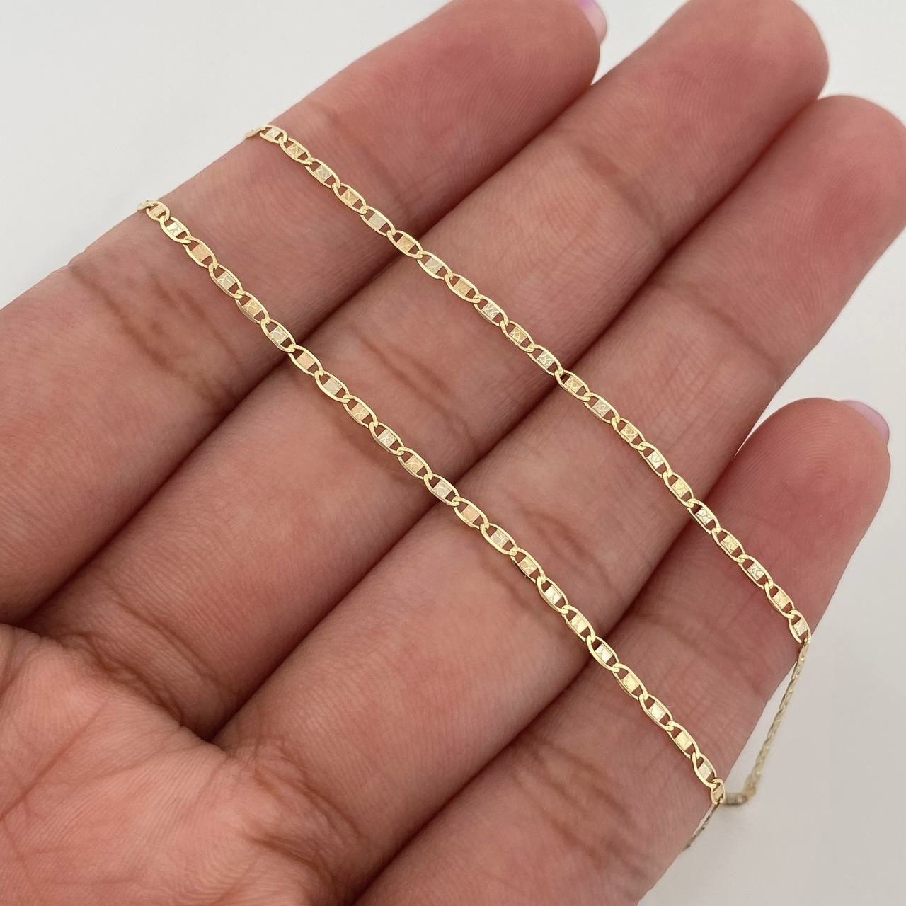 Flat Mariner Chain 1.55 g / 17 3/4 in / 1.3 mm Three Golds 18K