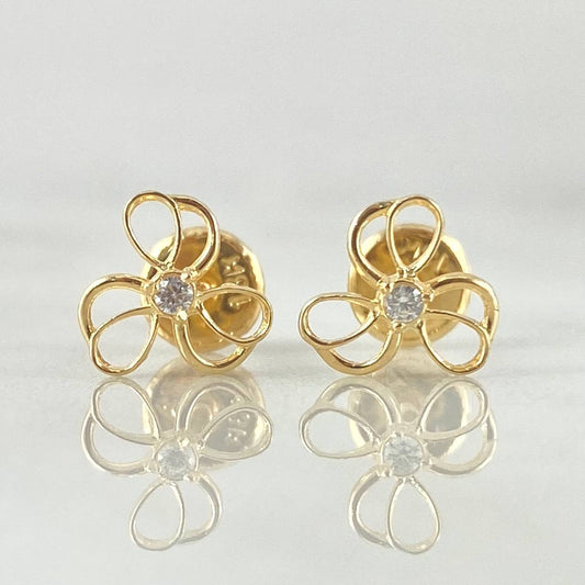 Topos Flor Tres Pétalos 0.7gr / Oro Amarillo 18K