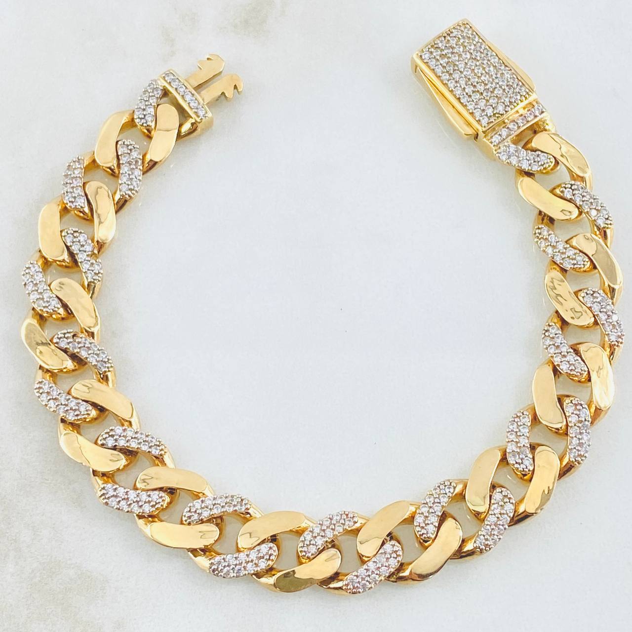 Cuban Links Bracelet 23.15gr / 7 3/4 in / 10mm Yellow Gold Nac.Esp. 18K ©