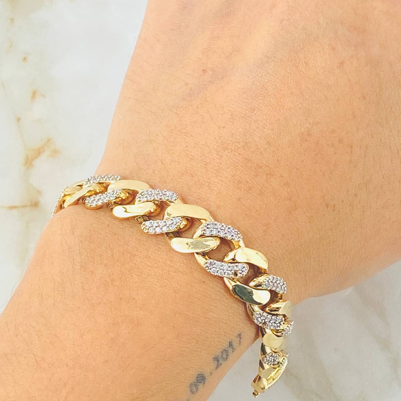 Cuban Links Bracelet 23.15gr / 7 3/4 in / 10mm Yellow Gold Nac.Esp. 18K ©