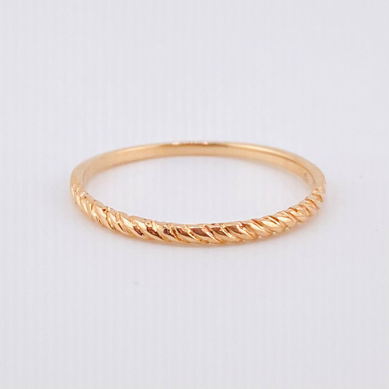 Anillo Entorchado 1gr / T7 1/4 / Oro Rosa 18K ©