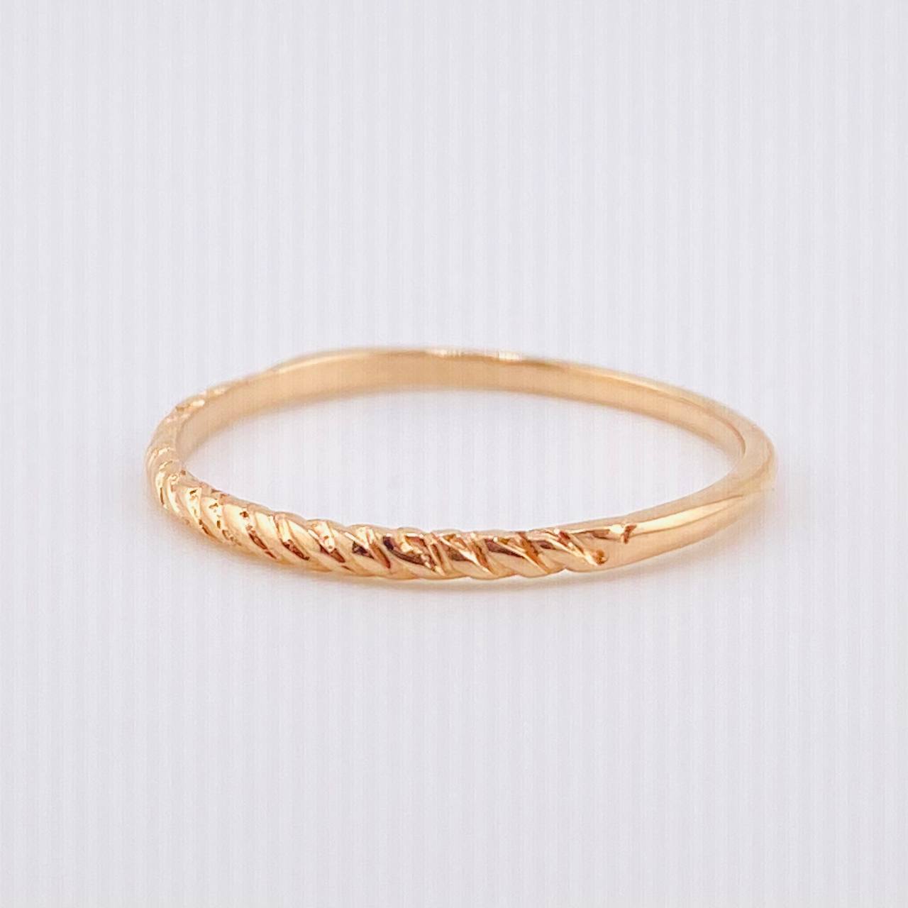 Anillo Entorchado 1gr / T7 1/4 / Oro Rosa 18K ©
