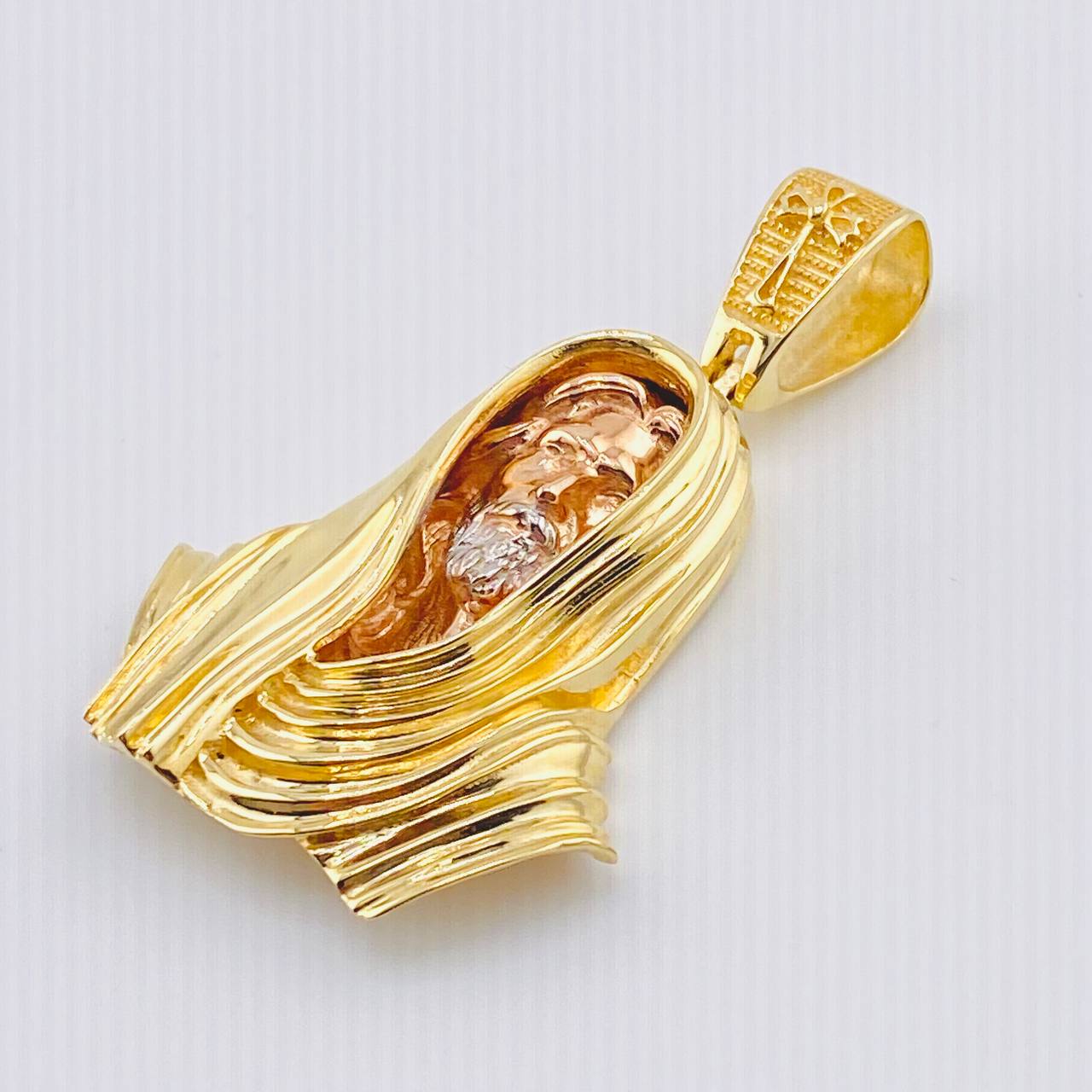 Pendant Face of Jesus 20.85gr / 2 in / Three 18K Golds *