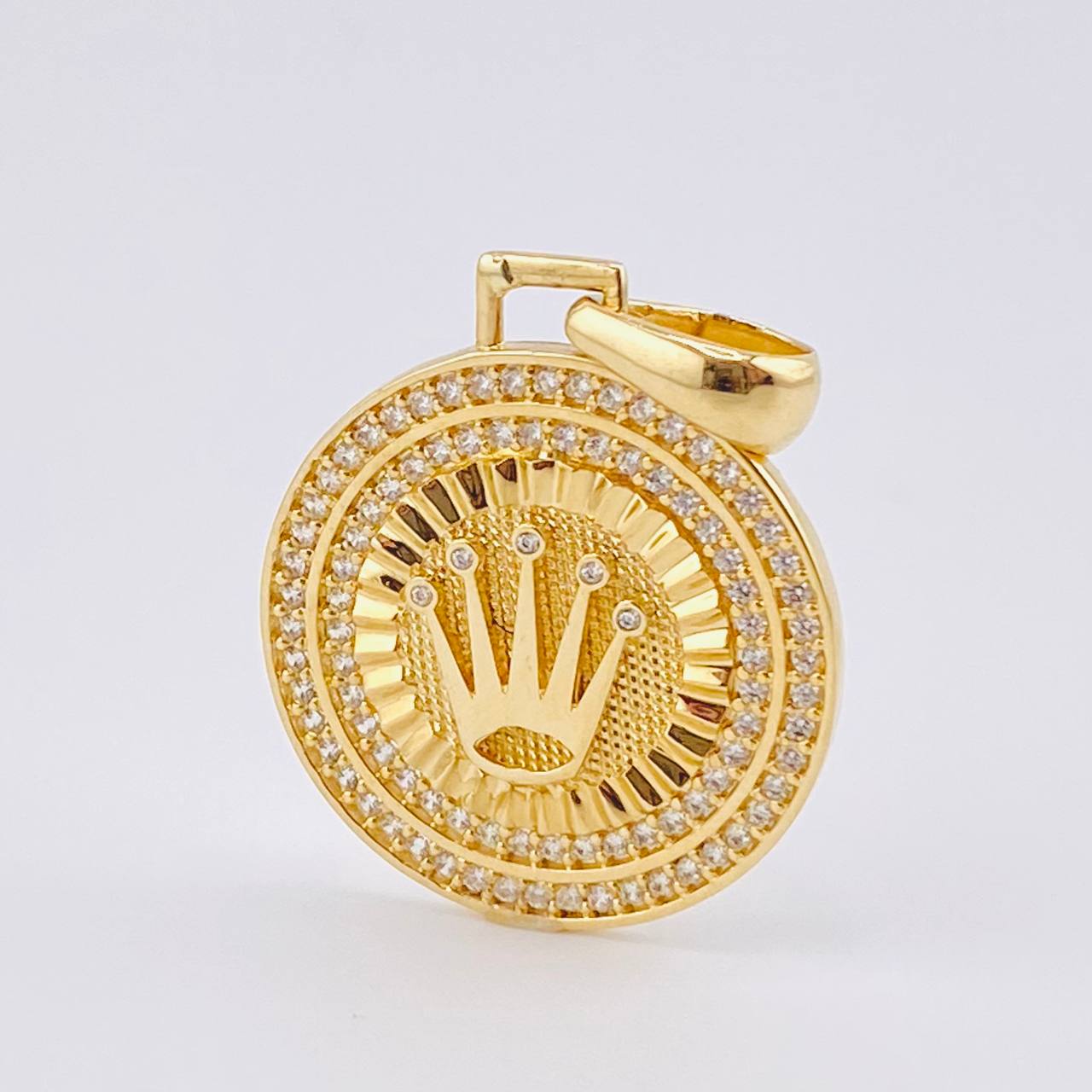 Dije Placa Corona Circular 4.55gr / 1 1/4 in / Oro Amarillo 18K *