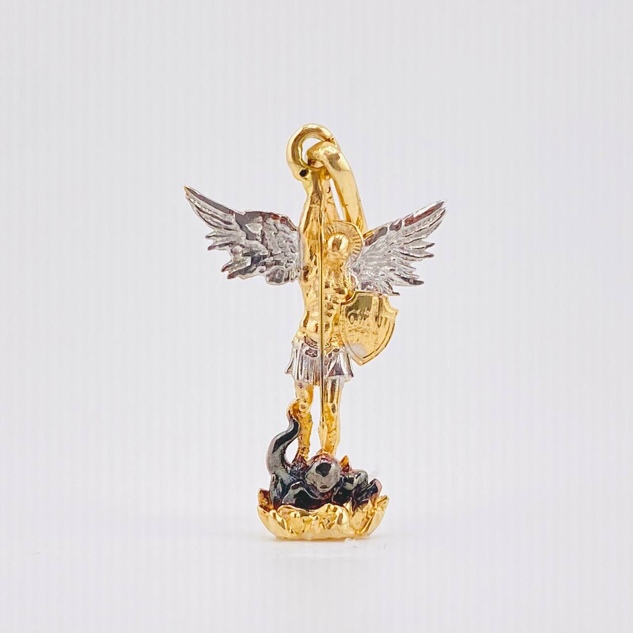 Dije San Miguel 1.7gr / 1 in / Dos Oros Amarillo Blanco 18K ©