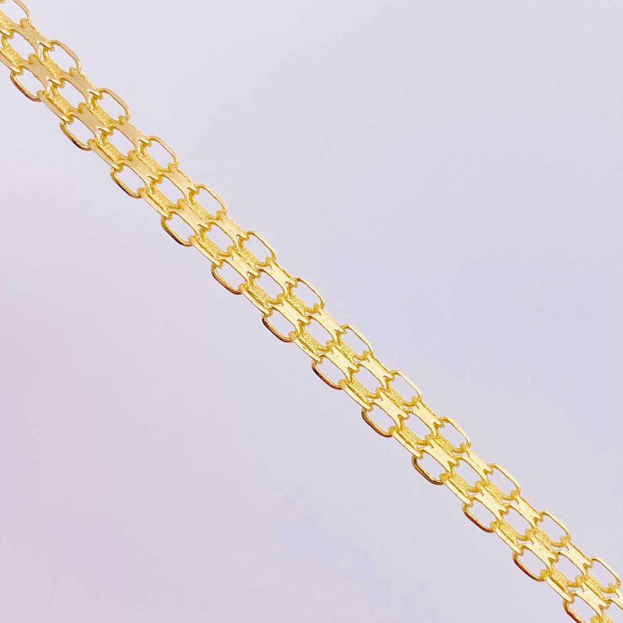 Bismark Bracelet 4.95 g / 7 3/4 in / 5.2 mm 18K Yellow Gold