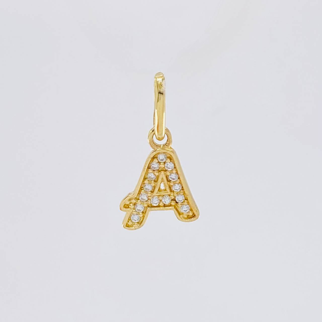 Dije Letra A Cursiva 0.65 g / 1 in Oro Amarillo 18K