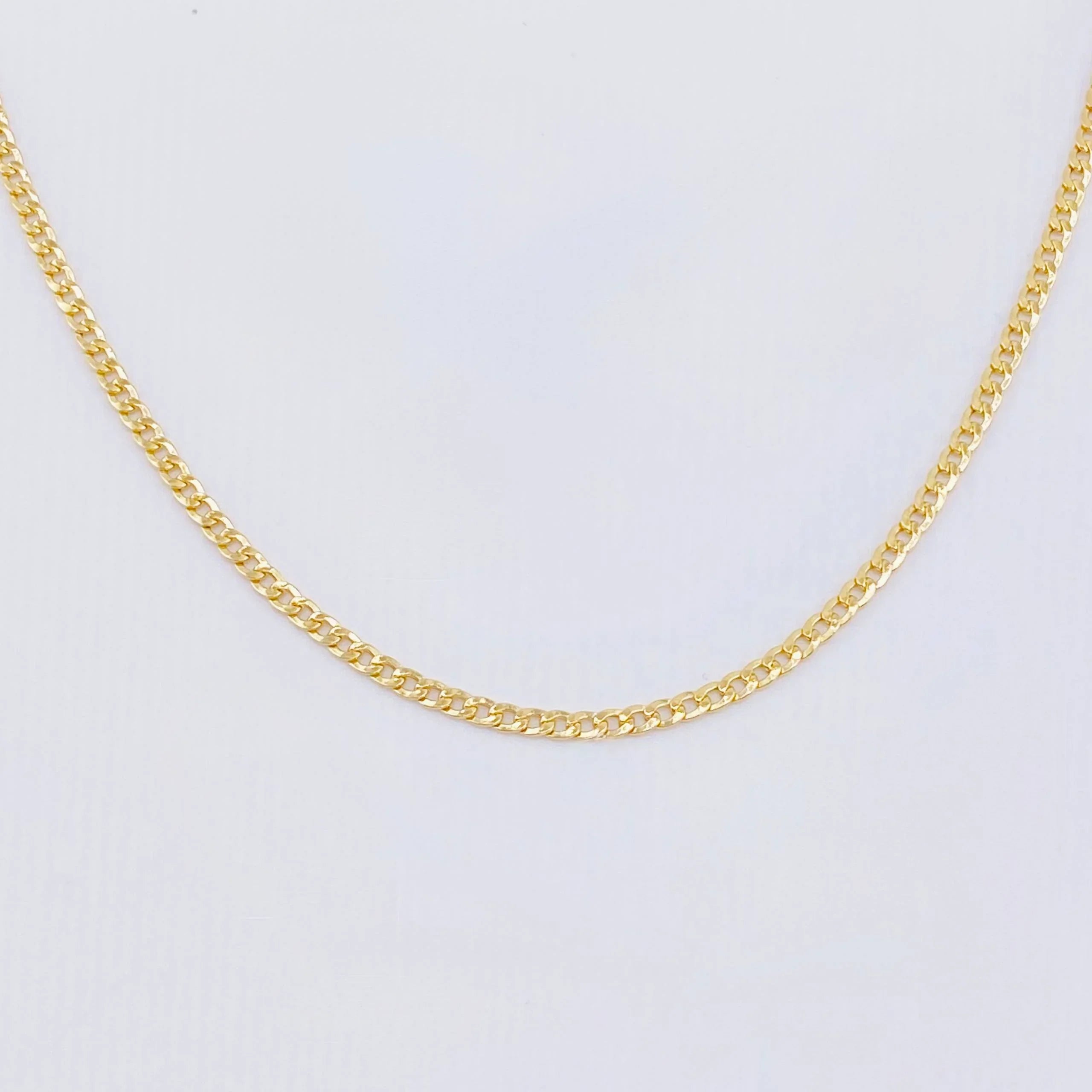 Cadena Cubana 2.25g / 45cm / 2.2mm Oro Amarillo 18K