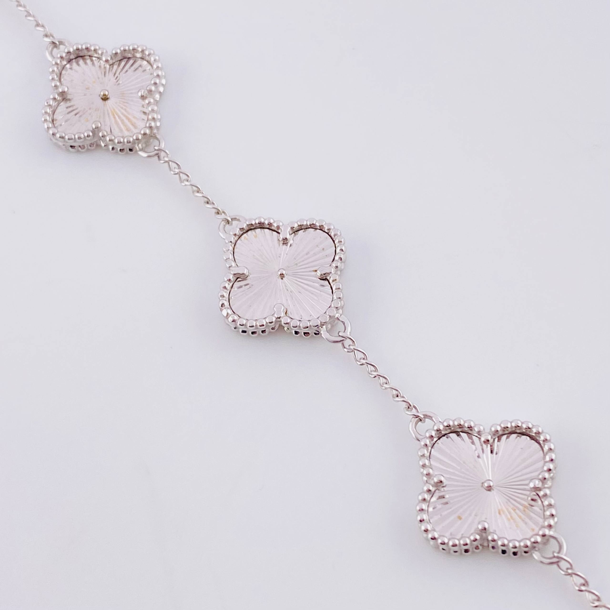 Pulso Trebol Diamantado 11.7g / 7 1/2 in / 14.4mm Oro Blanco 18K