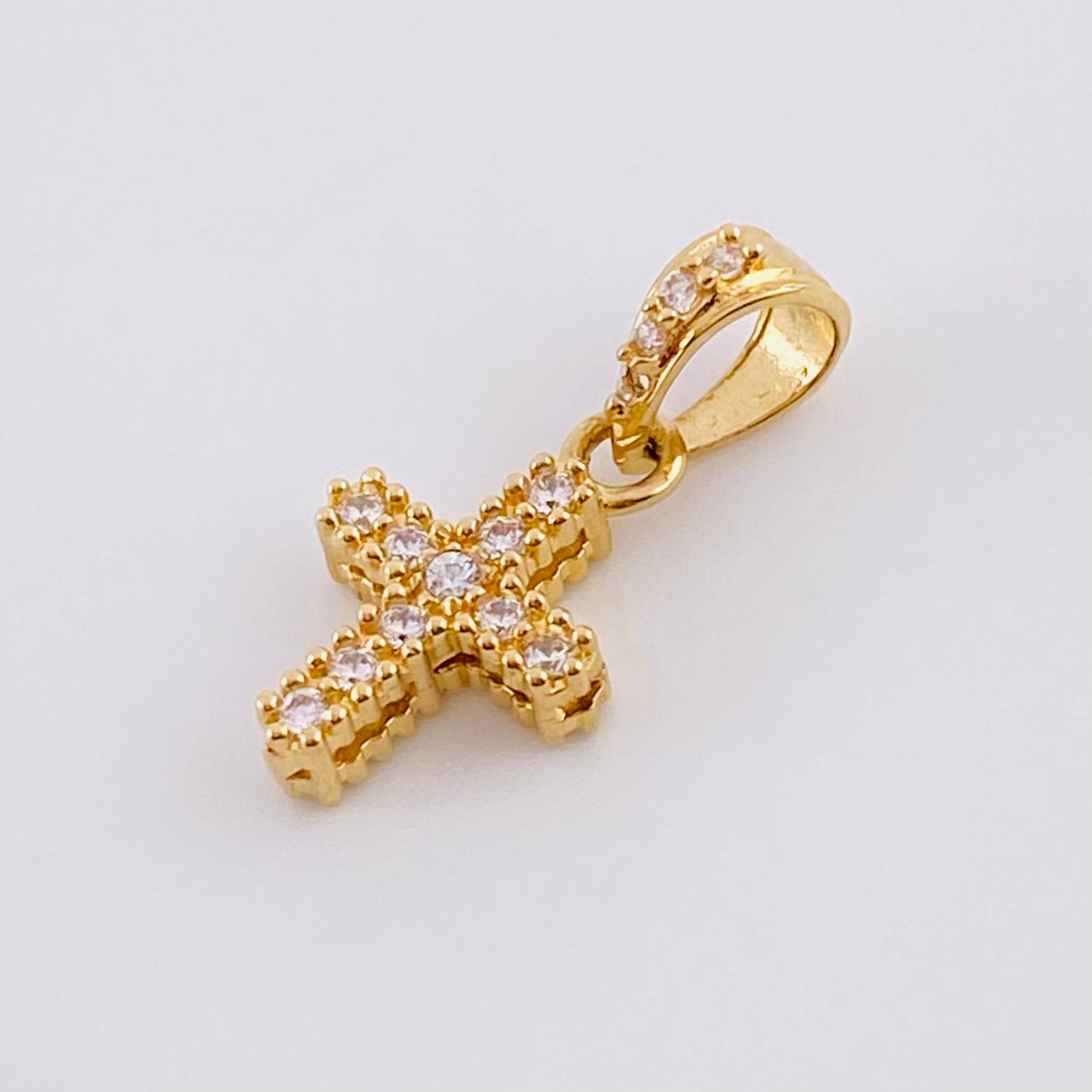 Dije Cruz Doble 1g / 3/4 in Oro Amarillo 18K