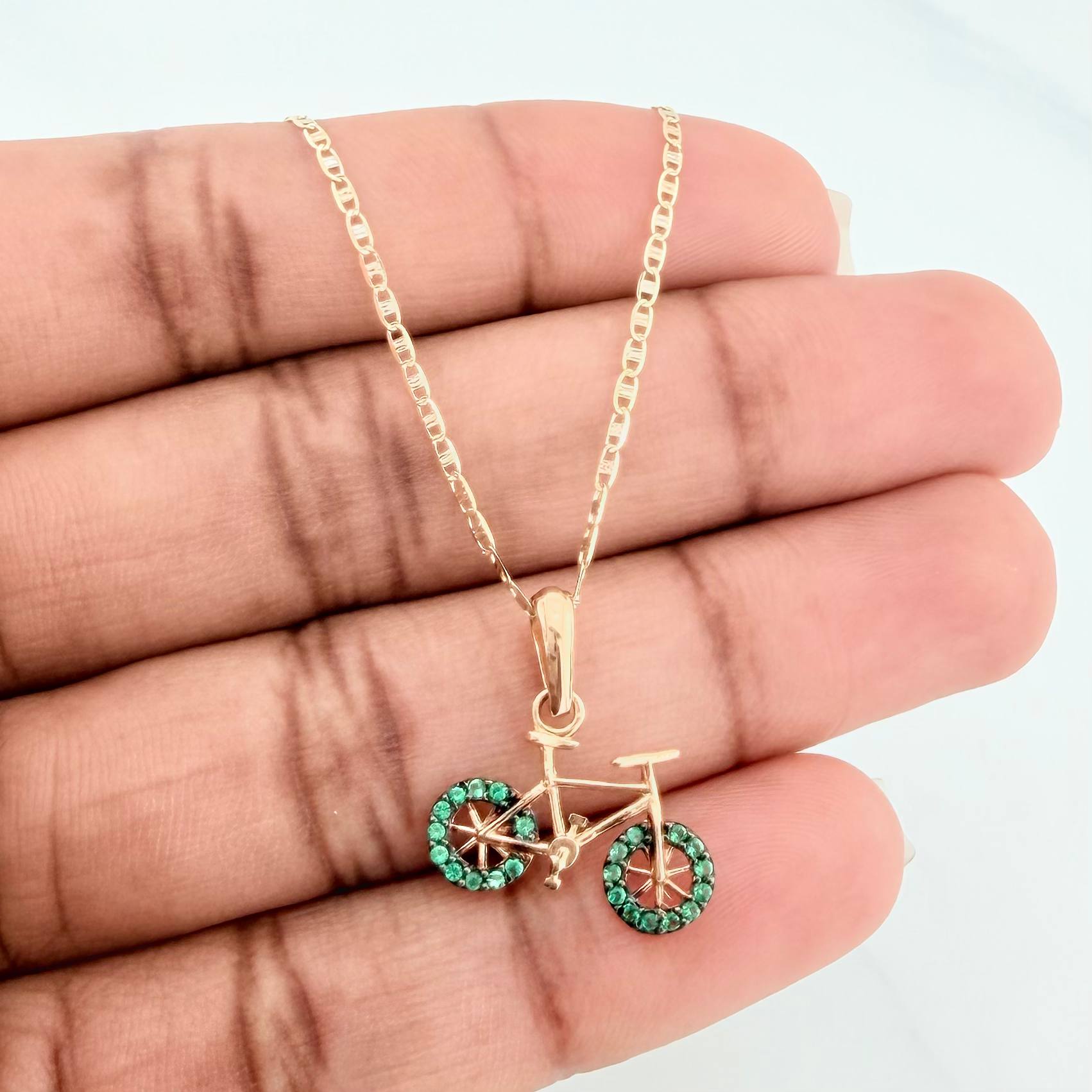Set Flat Mariner Chain + Bicycle Pendant / 2.55gr / 19 3/4 in Three Colors 18K