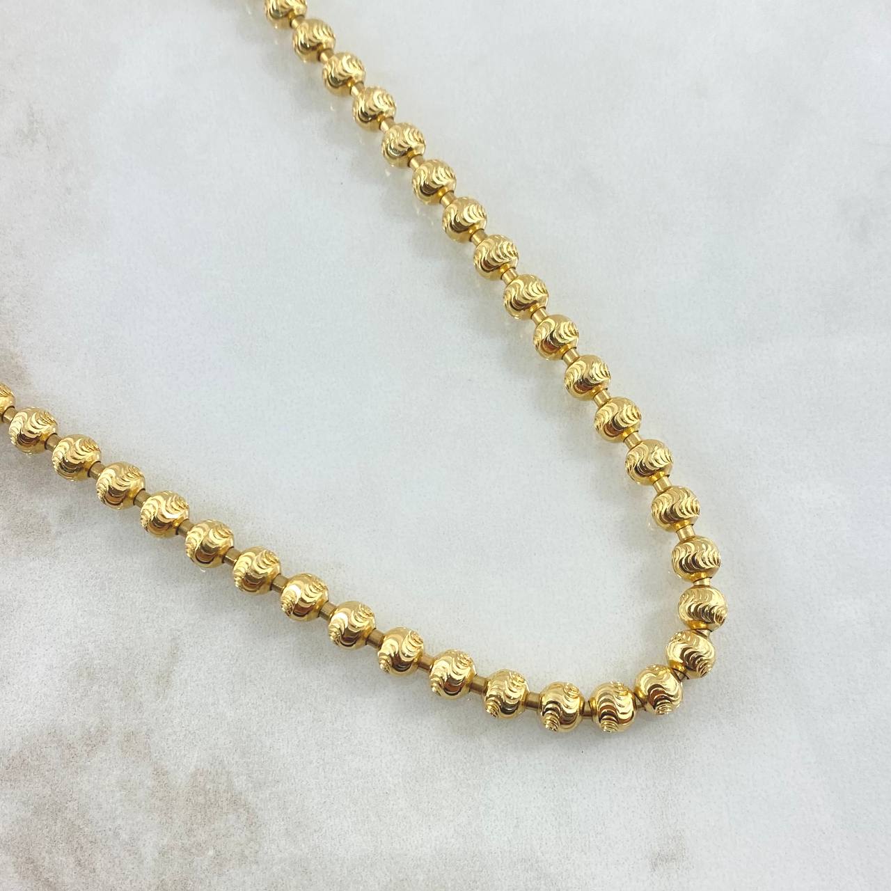 Military Chain 36.1gr / 62.5cm / 5mm Beads Diamond Cut Yellow Gold Moon 18K ©