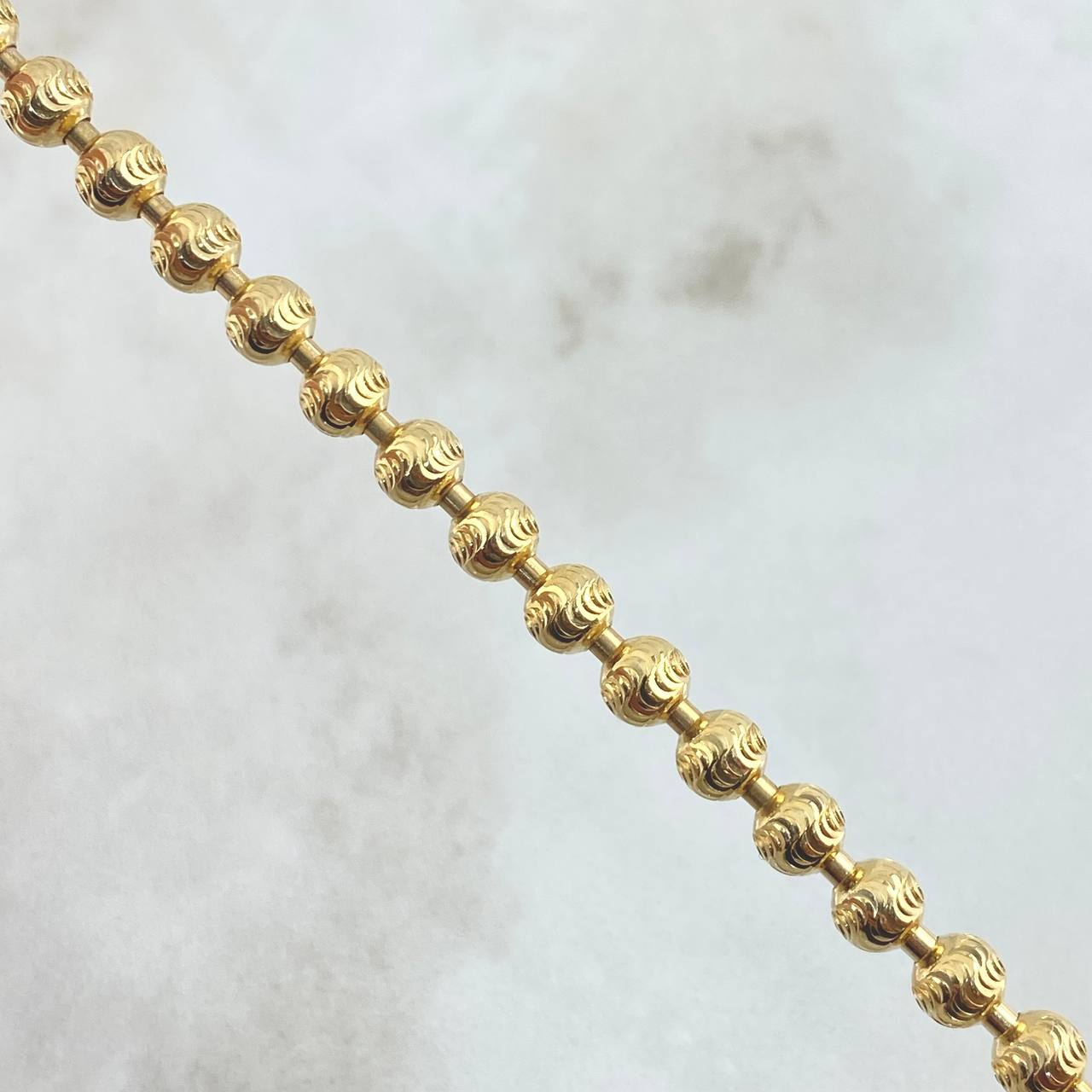 Military Chain 36.1gr / 62.5cm / 5mm Beads Diamond Cut Yellow Gold Moon 18K ©