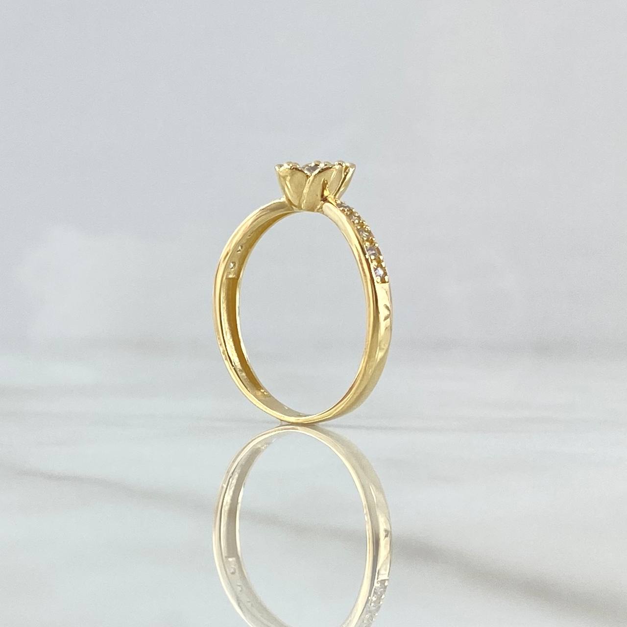 Tulip Flower Ring 2.75gr / Size 7 3/4 / White Zircons 18K Yellow Gold *