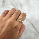 Ring In Leaves 2.55gr / Size 7 1/2 / Lilac White Zircons 18K Yellow Gold *