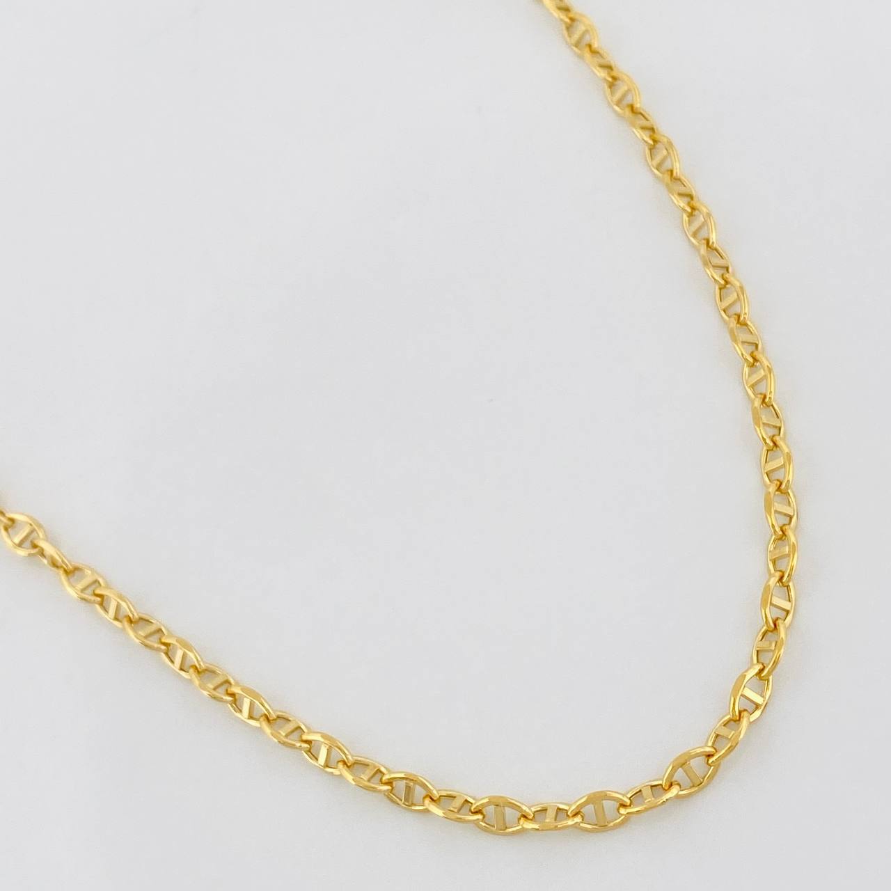 Cadena Escalera Volga 3.55g / 24 in / 2.4mm Oro Amarillo 18K
