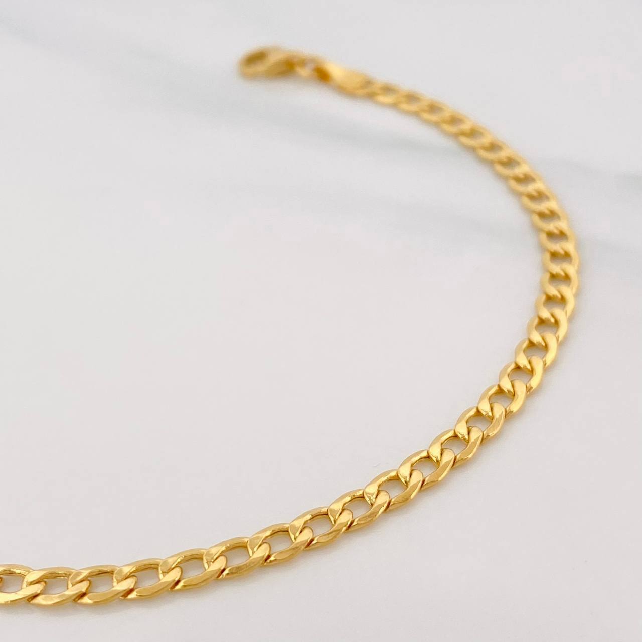 Pulso Cubano 2.45g / 7 3/4 in / 3.2mm Oro Amarillo 18K