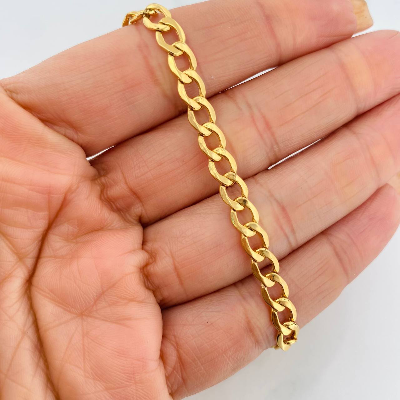 Pulso Cubano 4.3g / 7 1/2 in / 5.2mm Oro Amarillo 18K