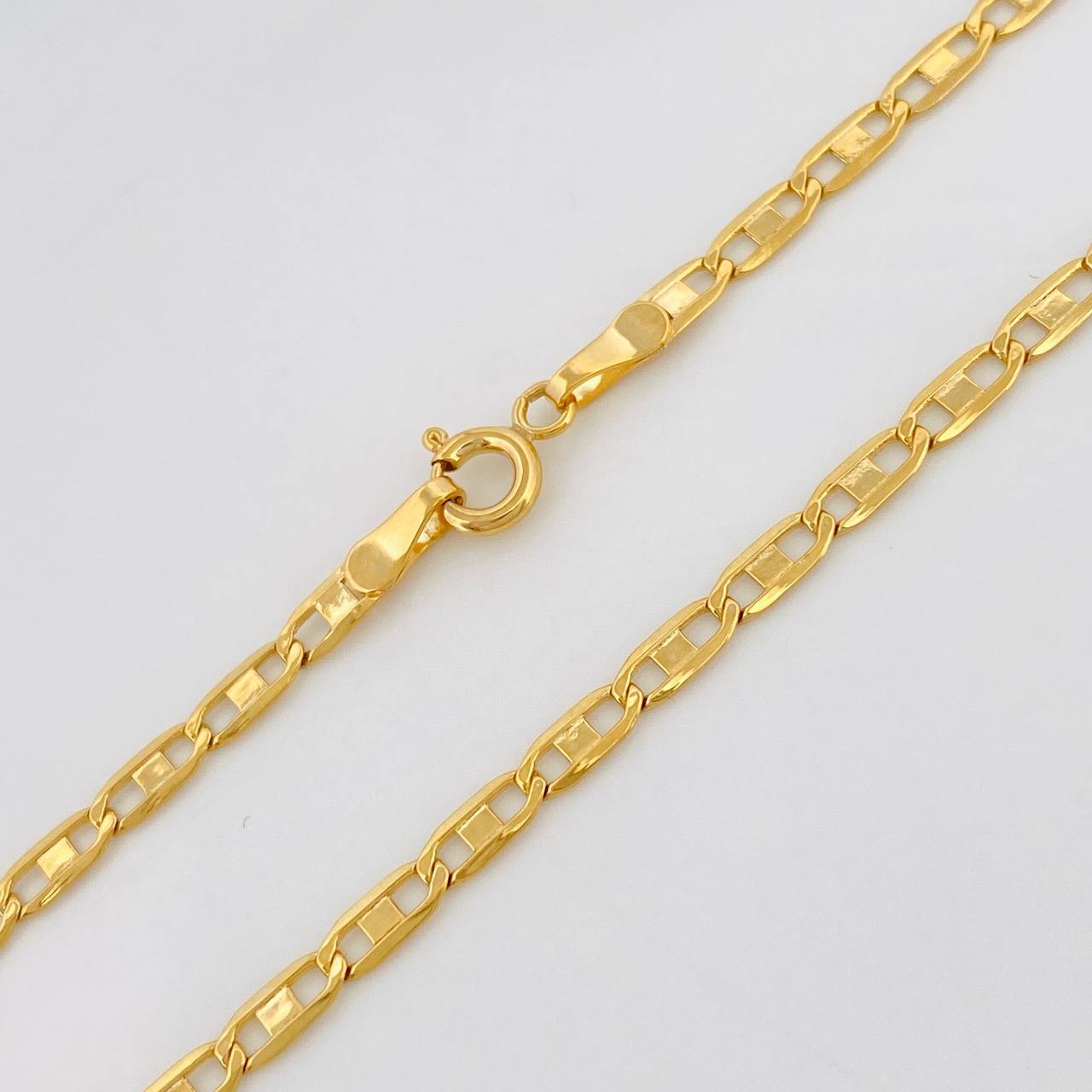 Pulso Escalera Plana 1.35g / 8 in / 2.5mm Oro Amarillo 18K