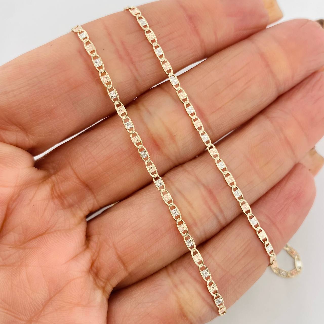 Flat Mariner Chain Diamond Cut 3.7g / 24 in / 1.74mm Three Golds 18K