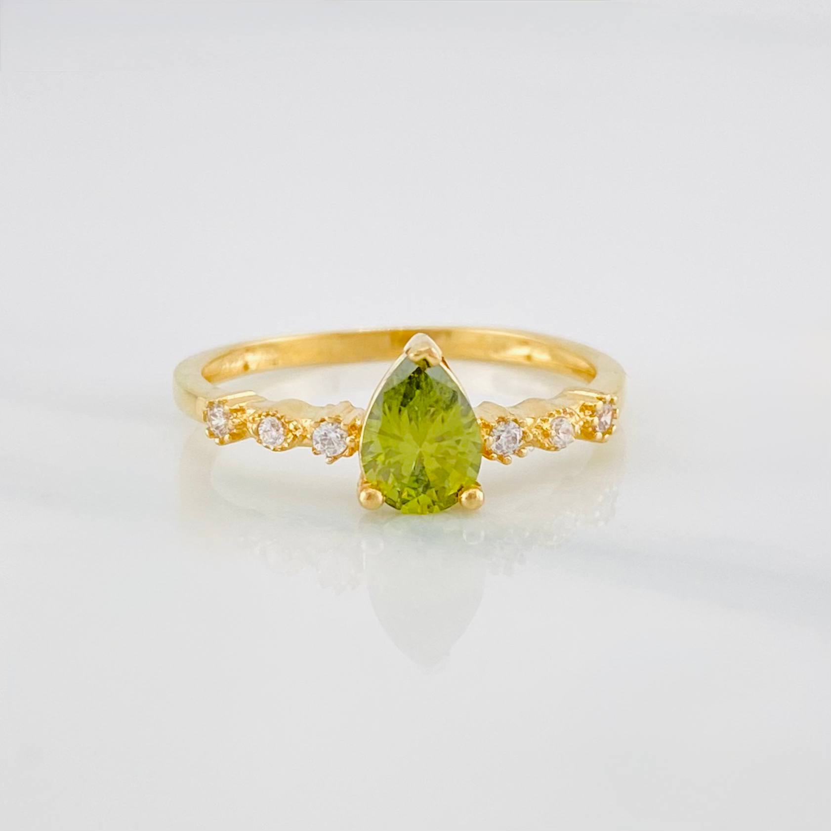 Halo Drop Ring 2.3 g / T8 Yellow Gold 18K