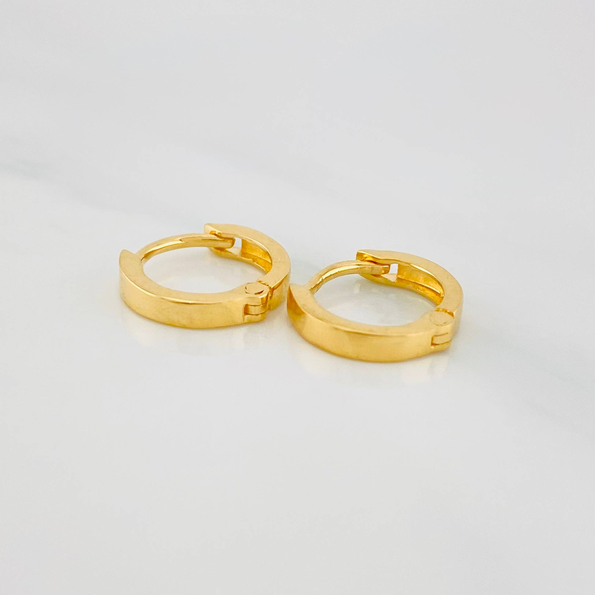 Hoop Earrings Kona 1.2 g / 1/2 in Yellow Gold 18K