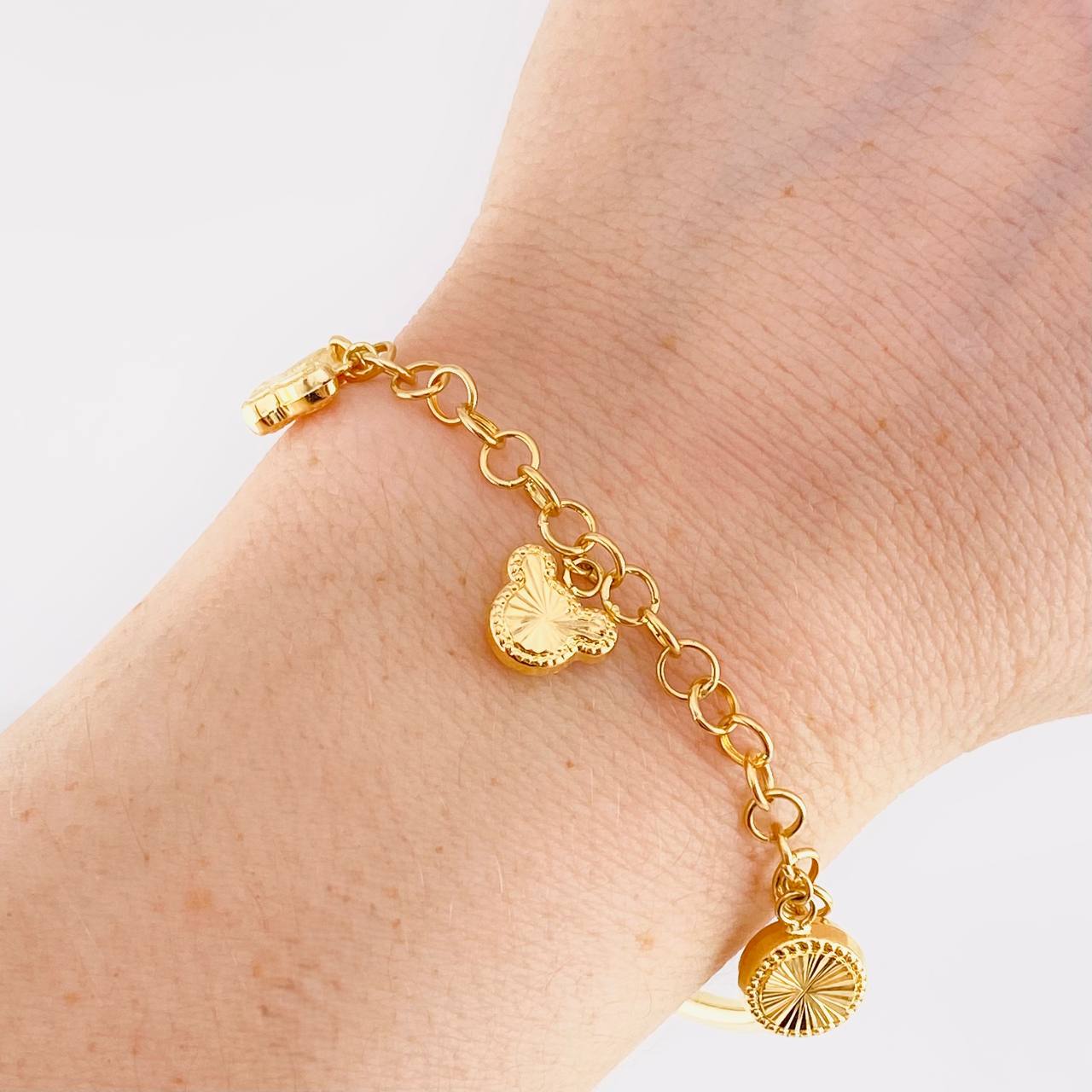Pulso Charms Diamantados 4.15g / 6 in / 2.75mm Oro Amarillo 18K