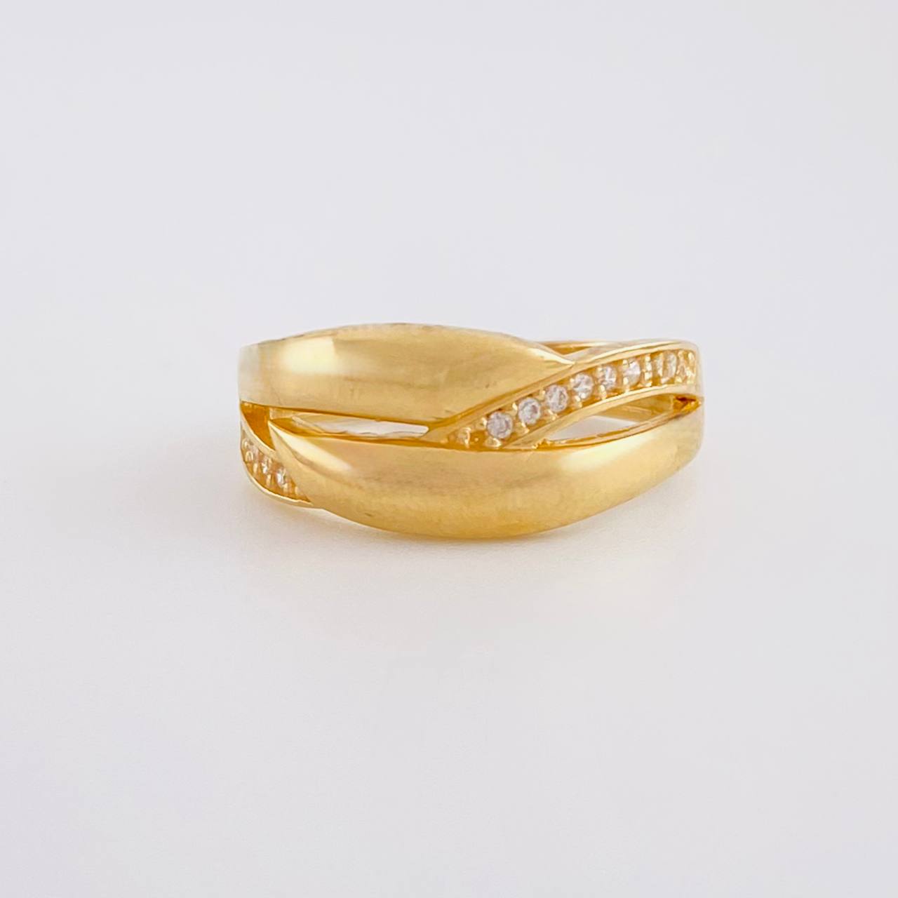 Essence Ring 2.9g / T5 Yellow Gold 18K